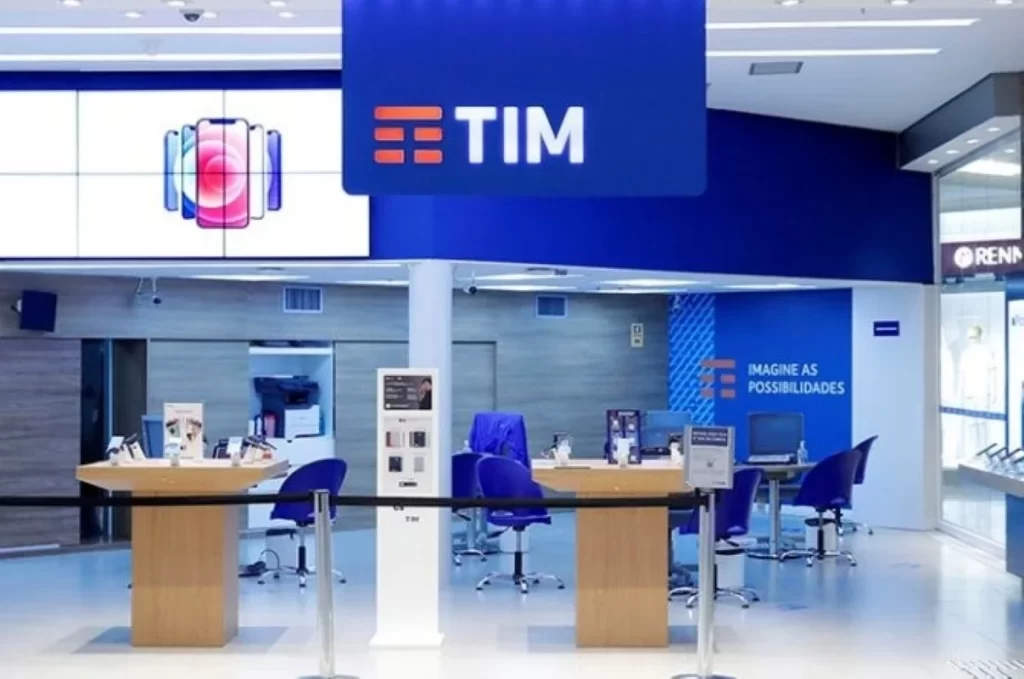 TIM (TIMS3) registra lucro de R$ 810 mi no 1º Tri e aprova R$ 300 mi em JCP